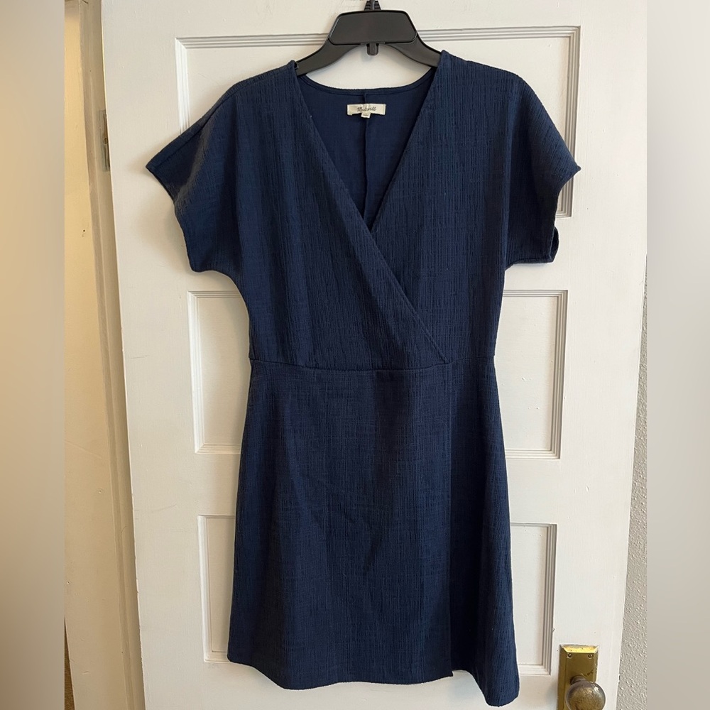 Madewell tie dress in navy size small